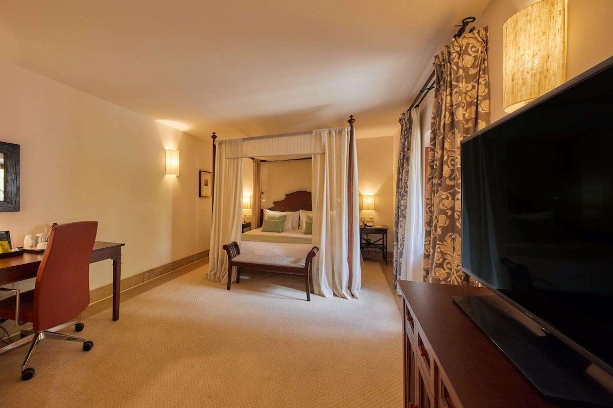 1 habitación, ropa de cama de alta calidad y minibar