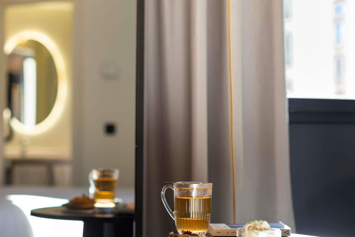 Standaard tweepersoonskamer, 2 tweepersoonsbedden | Luxe beddengoed, een bureau, verduisterende gordijnen