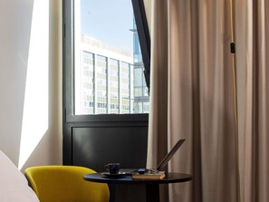 Chambre Standard, 1 lit double | Literie de qualité supérieure, bureau, rideaux occultants