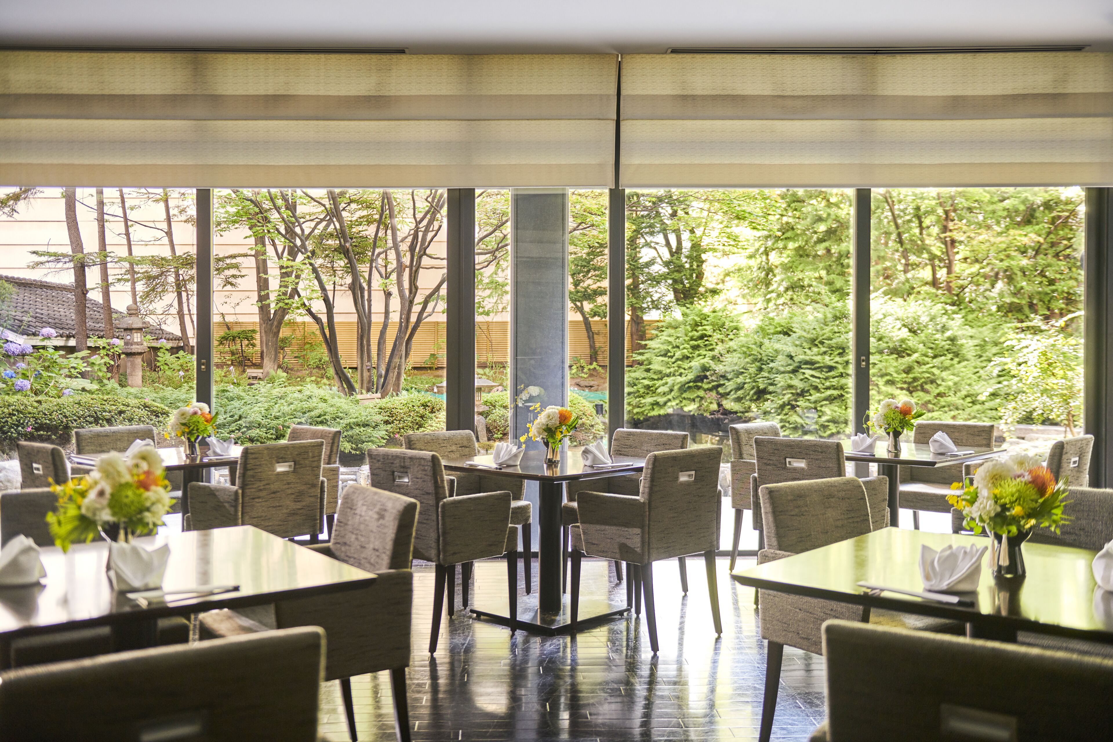 4 restaurants, breakfast, lunch, dinner served; French cuisine