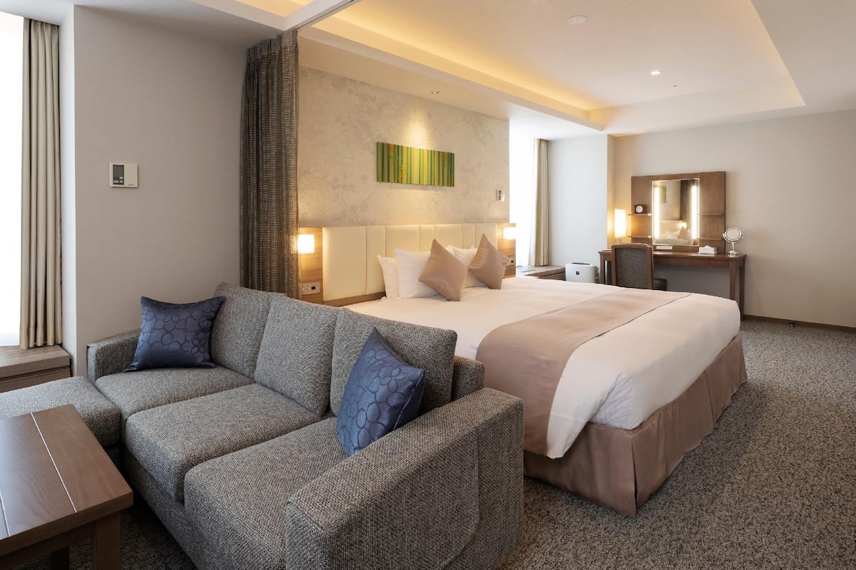 Down duvets, individually furnished, blackout curtains, free WiFi