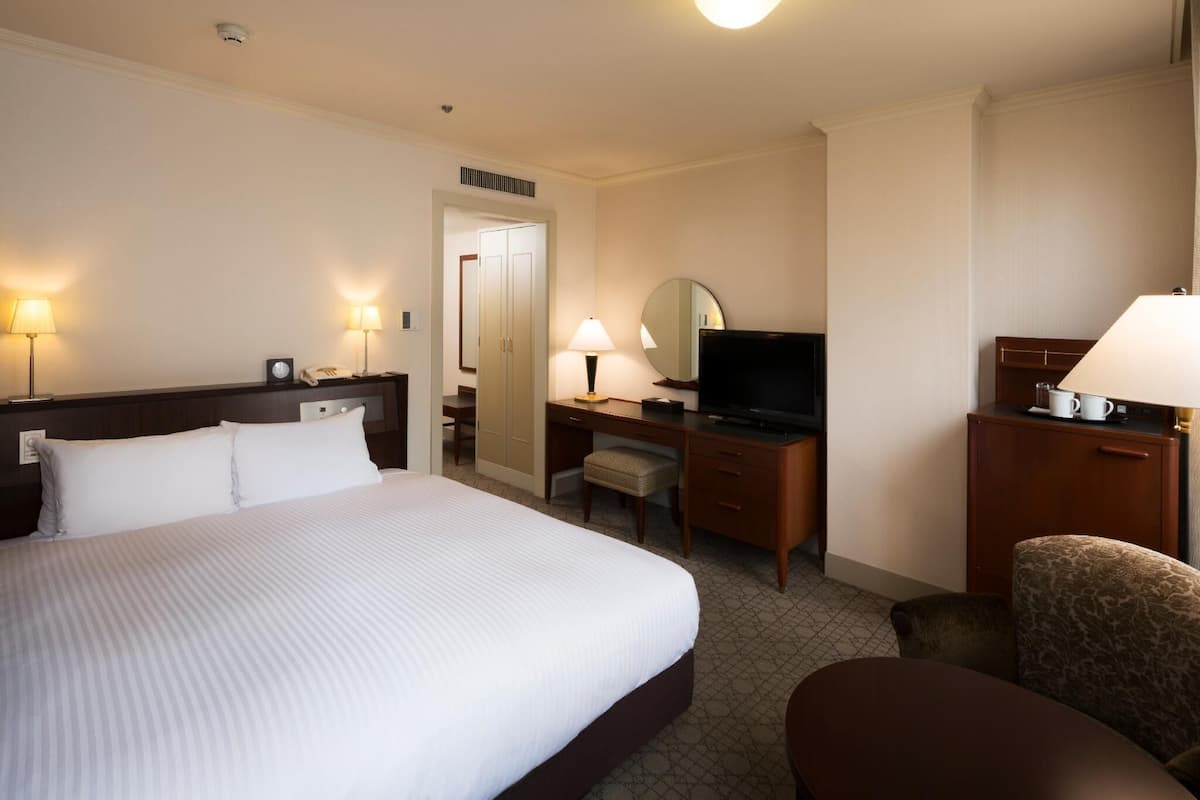 Down duvets, individually furnished, blackout curtains, free WiFi