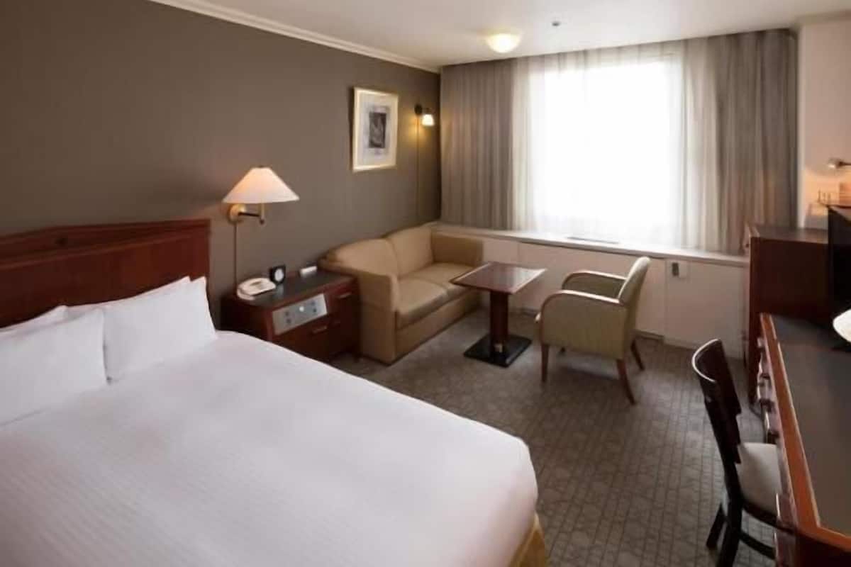 Down duvets, individually furnished, blackout curtains, free WiFi