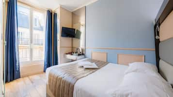 Standaard tweepersoonskamer | Luxe beddengoed, een kluis op de kamer, een laptopwerkplek