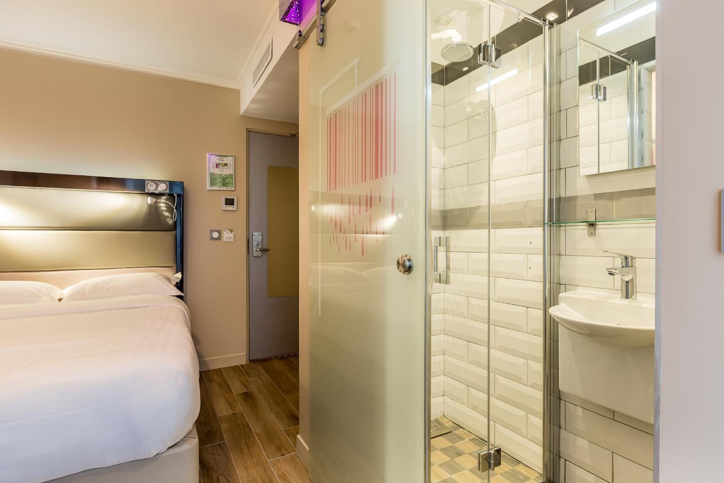 premium bedding, in-room safe, laptop workspace, blackout curtains