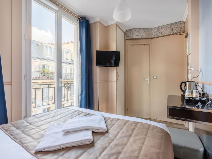 Standard Double Room | Premium bedding, in-room safe, laptop workspace, blackout drapes