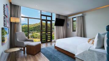 Royal-Suite, 1Â King-Bett (Island) | Zimmersafe, Schreibtisch, laptopgeeigneter Arbeitsplatz