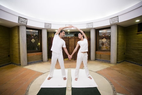 Yoga. Los Olivos Spa