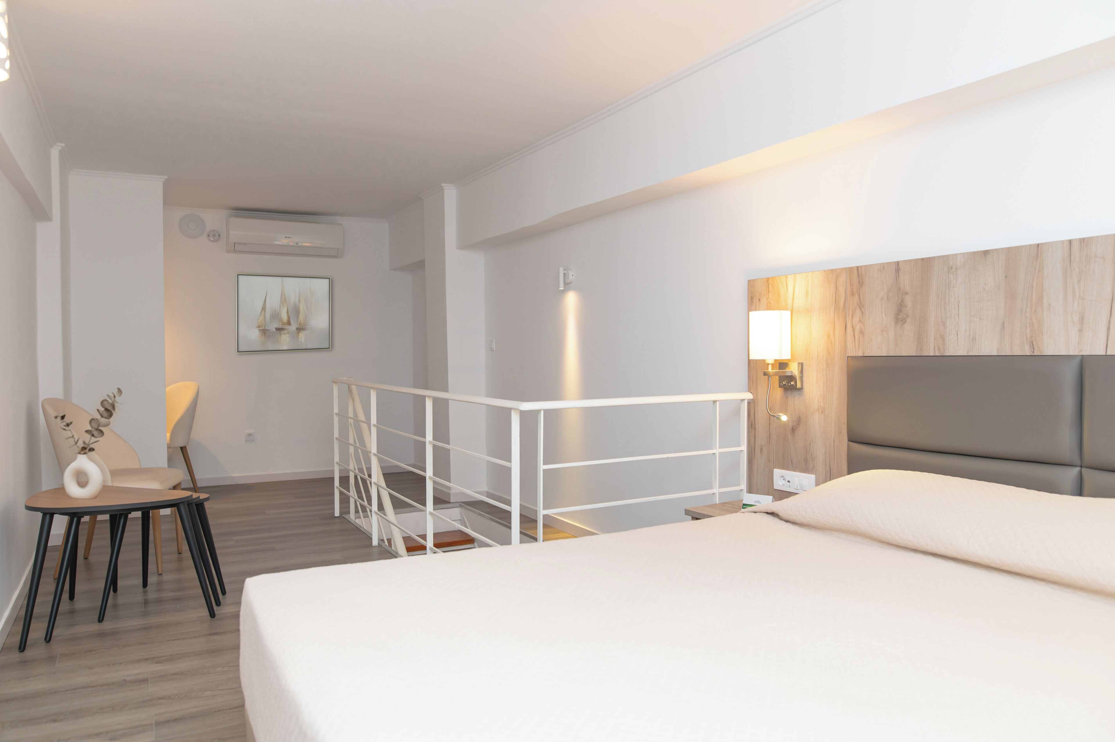 Loft Standard | Coffres-forts dans les chambres, bureau, Wi-Fi gratuit, draps fournis