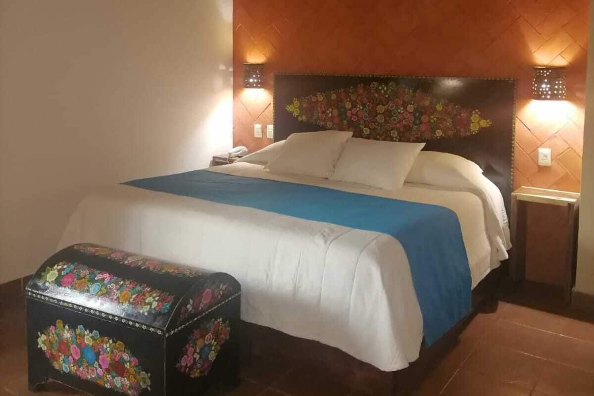 Junior Suite, 1 King Bed | 1 bedroom, premium bedding, in-room safe, free WiFi
