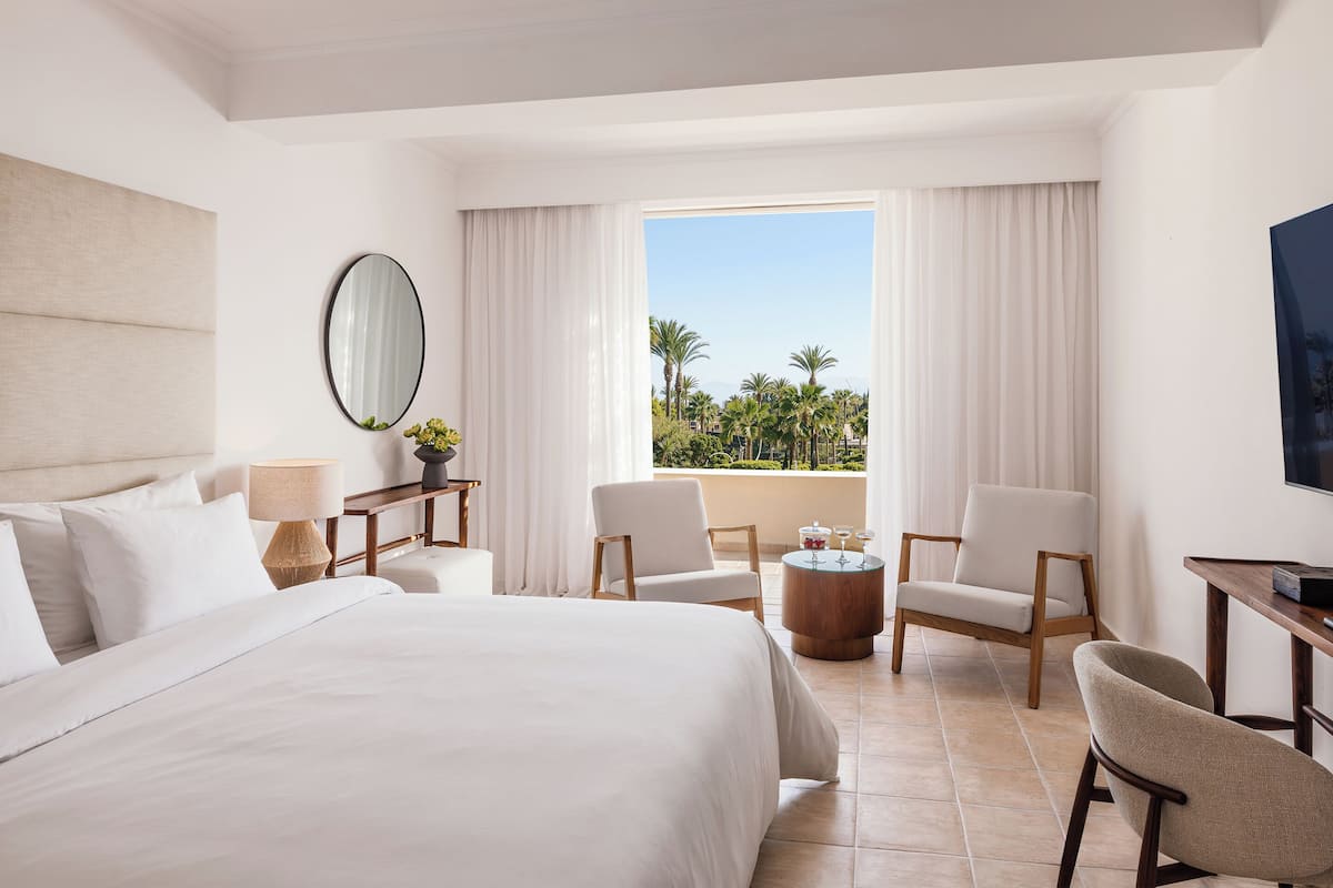 Double Room, Garden View | Literie de qualité supérieure, minibar, coffres-forts dans les chambres