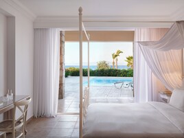 Dream Villa Senior, Private Pool | 高档床上用品、免费迷你吧物品、客房内保险箱、办公桌