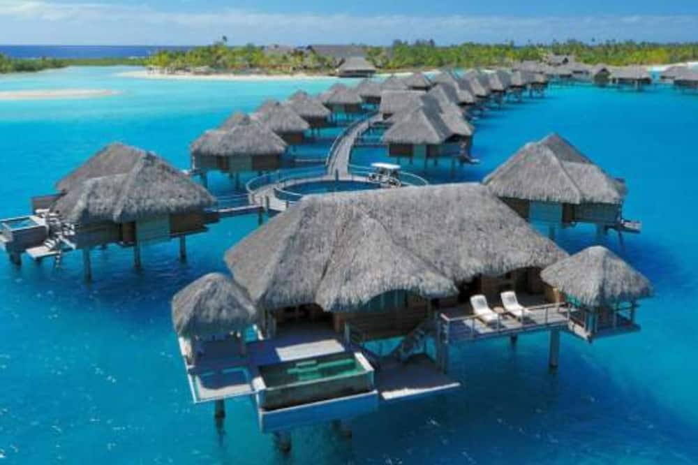 Four Seasons Resort Bora Bora