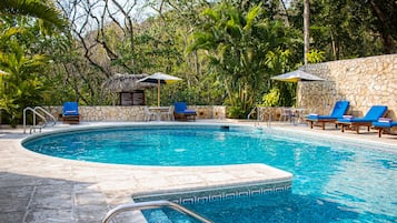 Outdoor pool, pool loungers