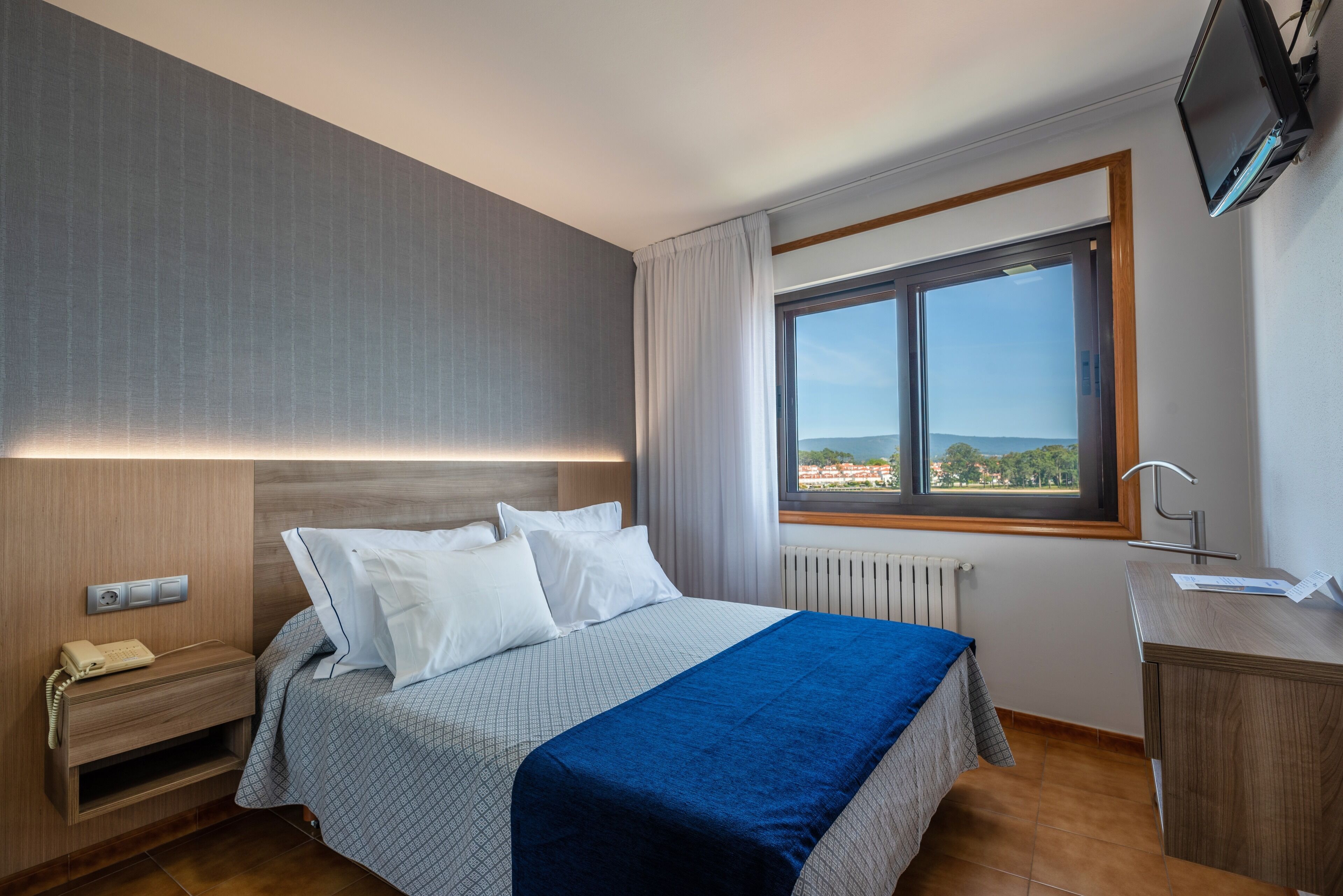 In-room safe, desk, cribs/infant beds, free WiFi