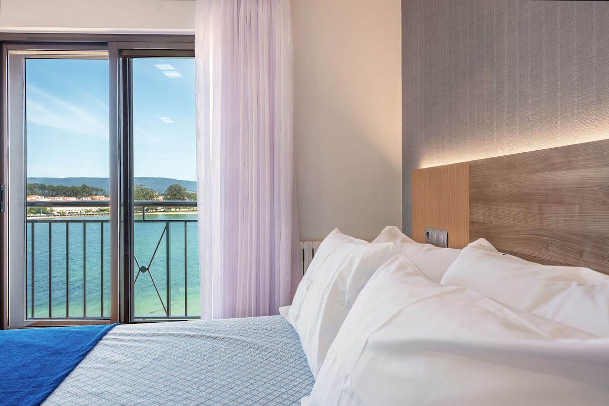 D - Habitación doble con vistas al mar | 객실 내 금고, 책상, 유아용 침대, 무료 WiFi