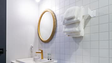 Room, 2 Queen Beds | Bathroom | Shower, rainfall showerhead, free toiletries, hair dryer