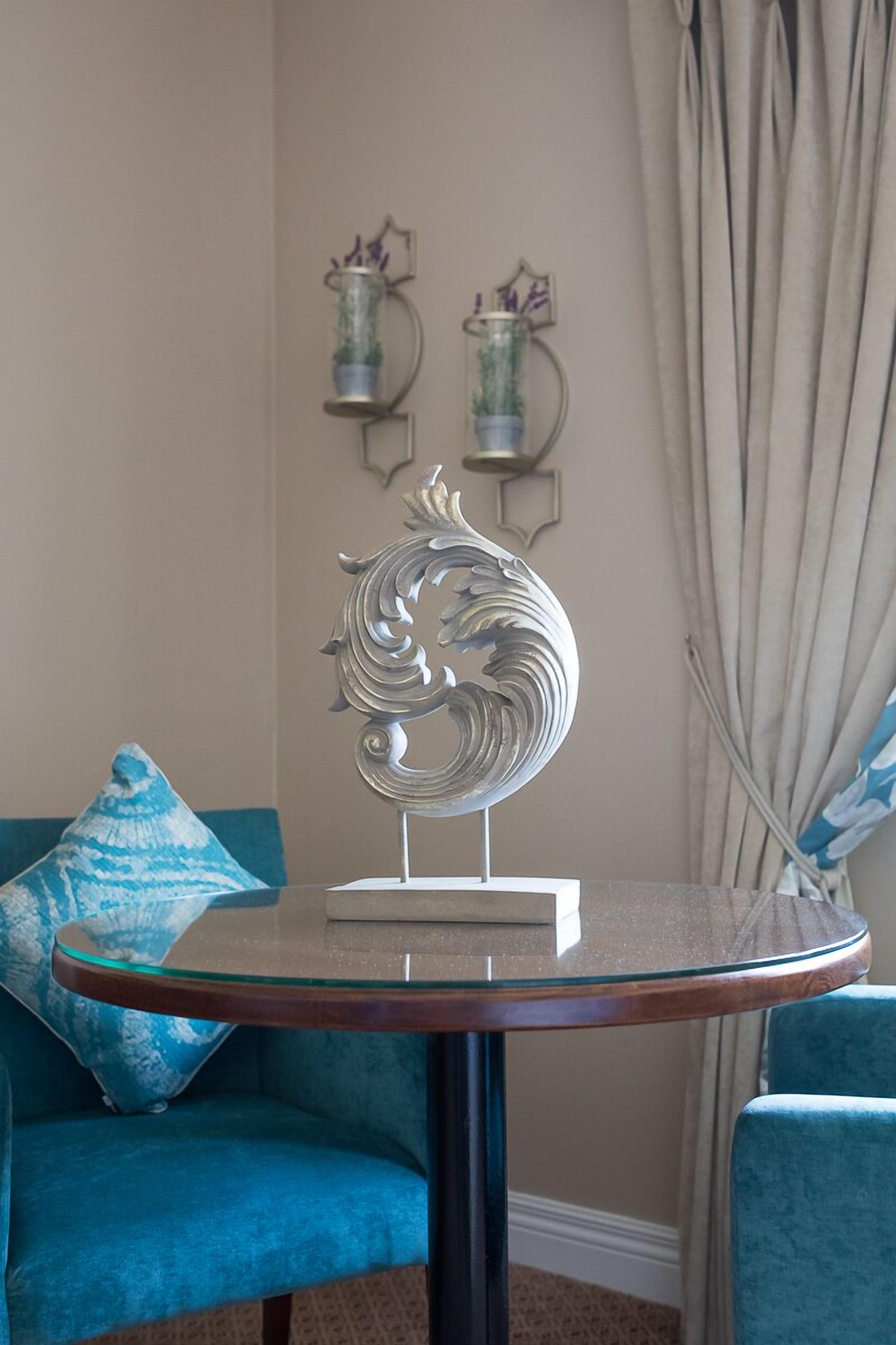 standard twin room, 2 single beds | 1 bedroom, in-room safe, desk, laptop workspace