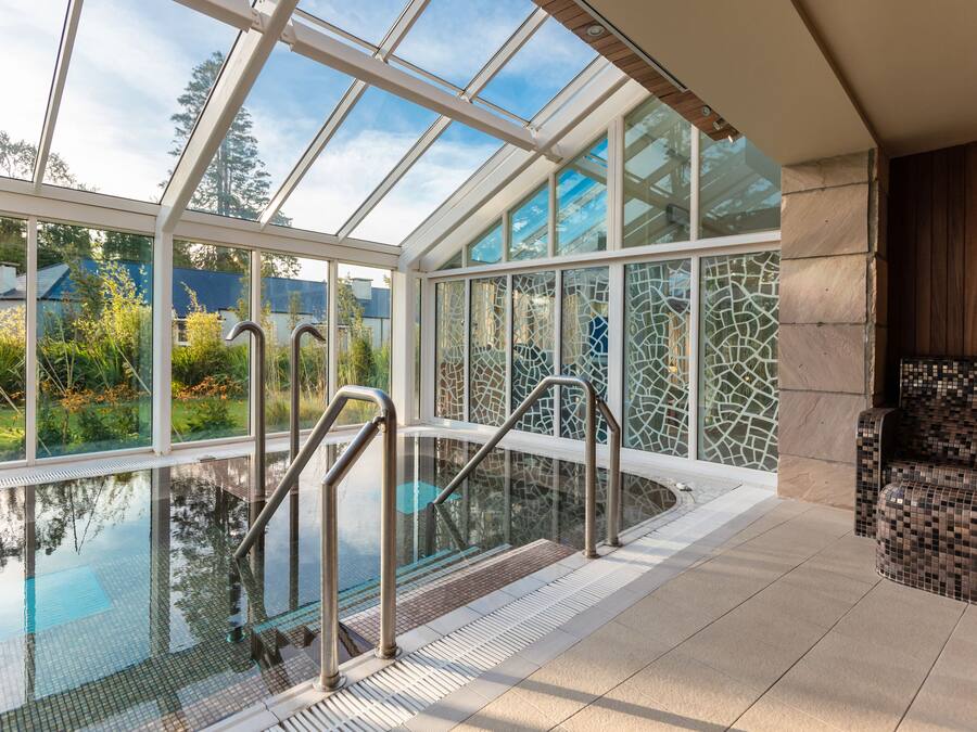 Behandlingsrom for par, badstue, boblebad og kroppsbehandlinger