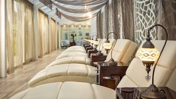 Couples treatment rooms, sauna, hot tub, body treatments, aromatherapy