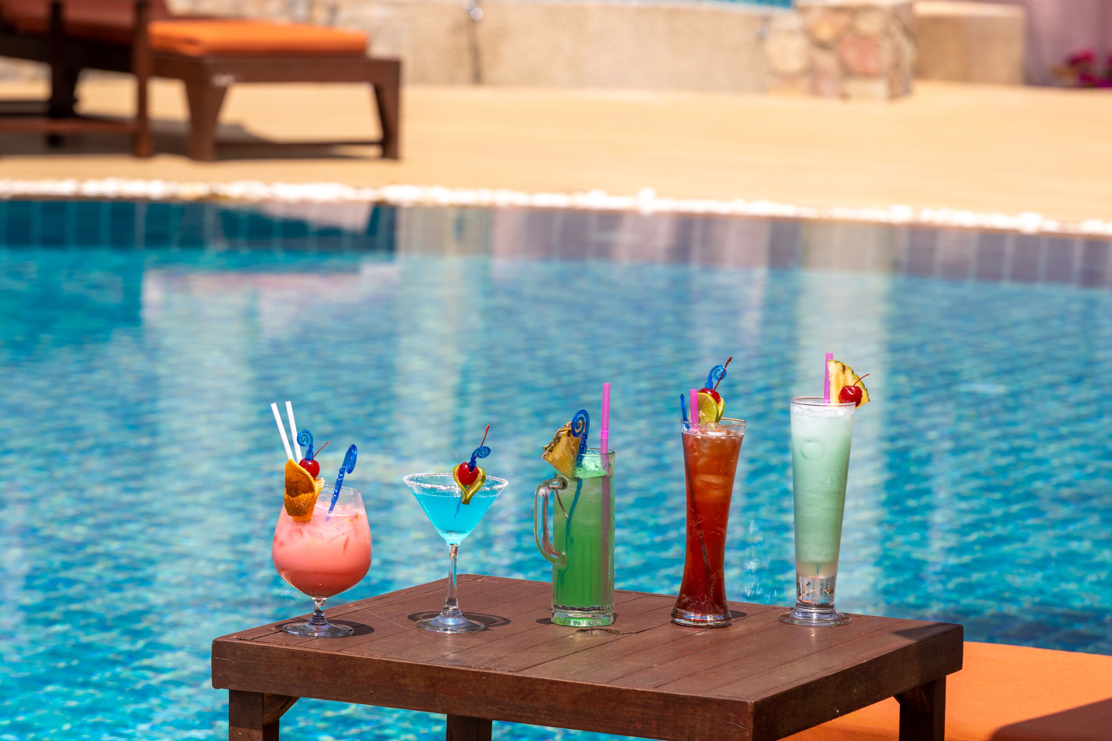 poolside bar