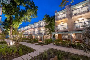 บริเวณภายนอก