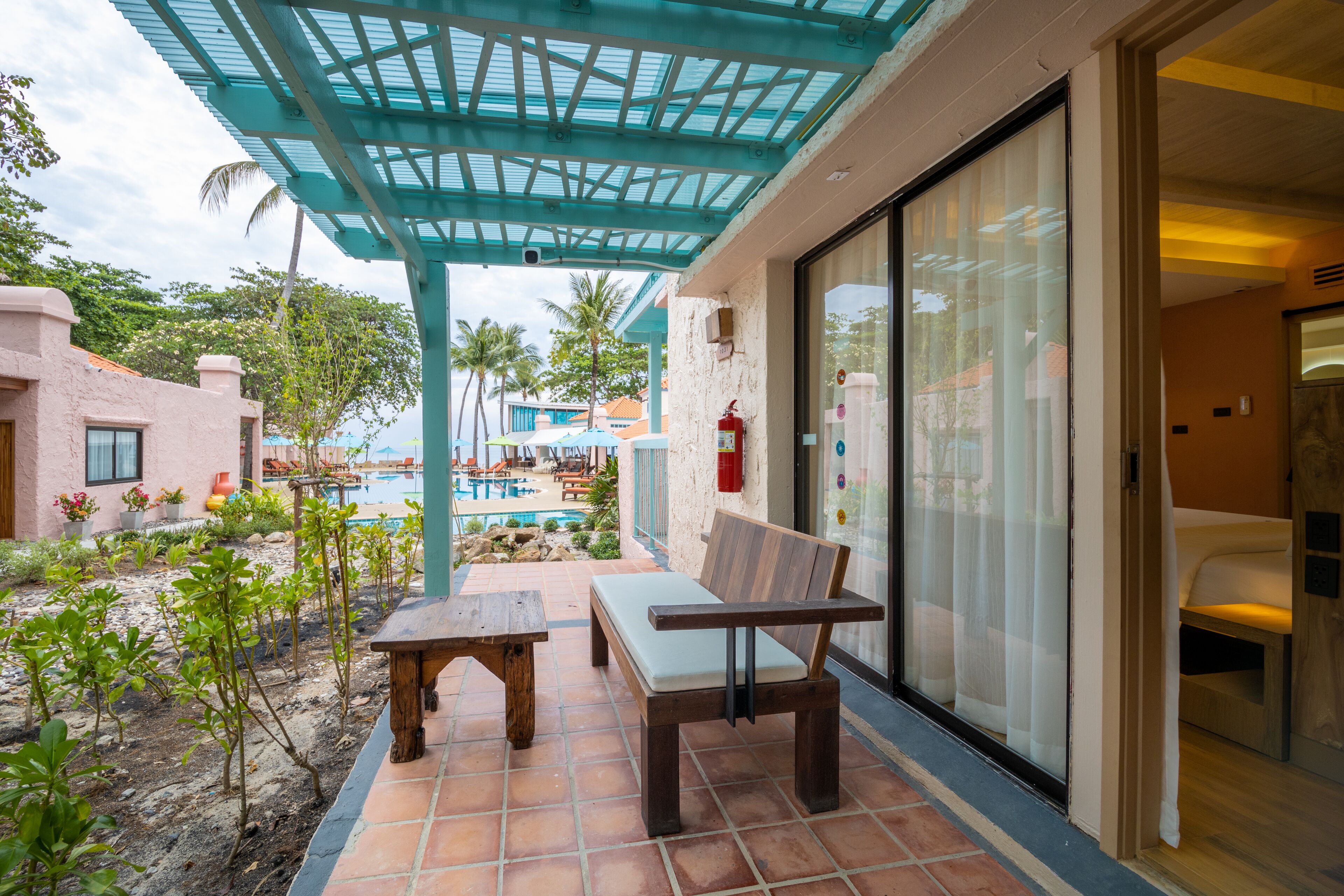 junior room, 1 double bed | balcony