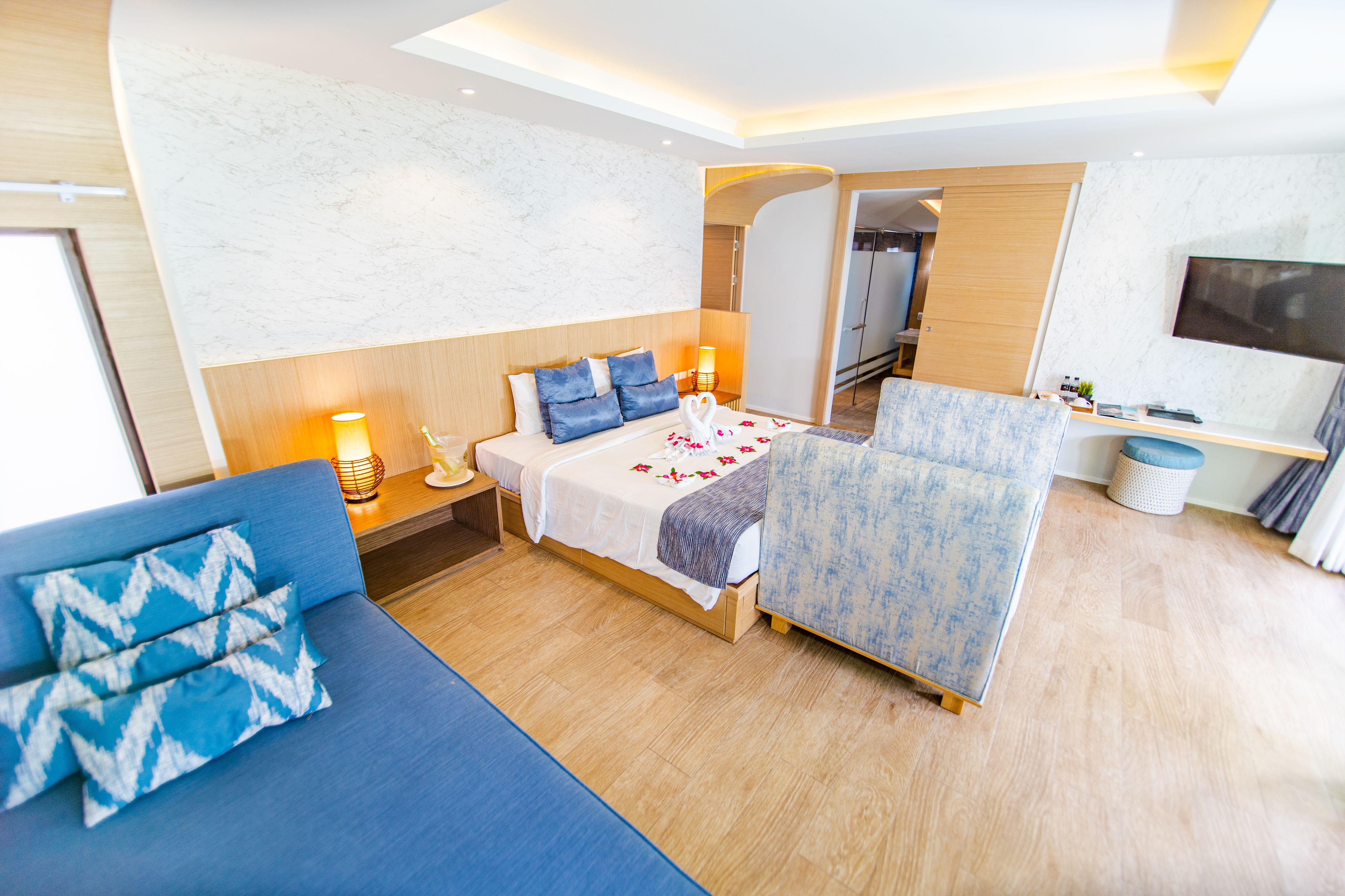 suite | down duvets, select comfort beds, in-room safe, individually decorated
