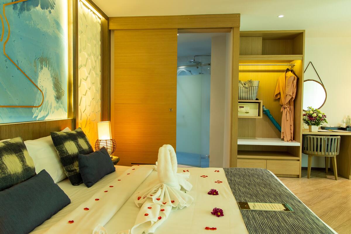 villa (rummana) | down duvets, select comfort beds, in-room safe, individually decorated