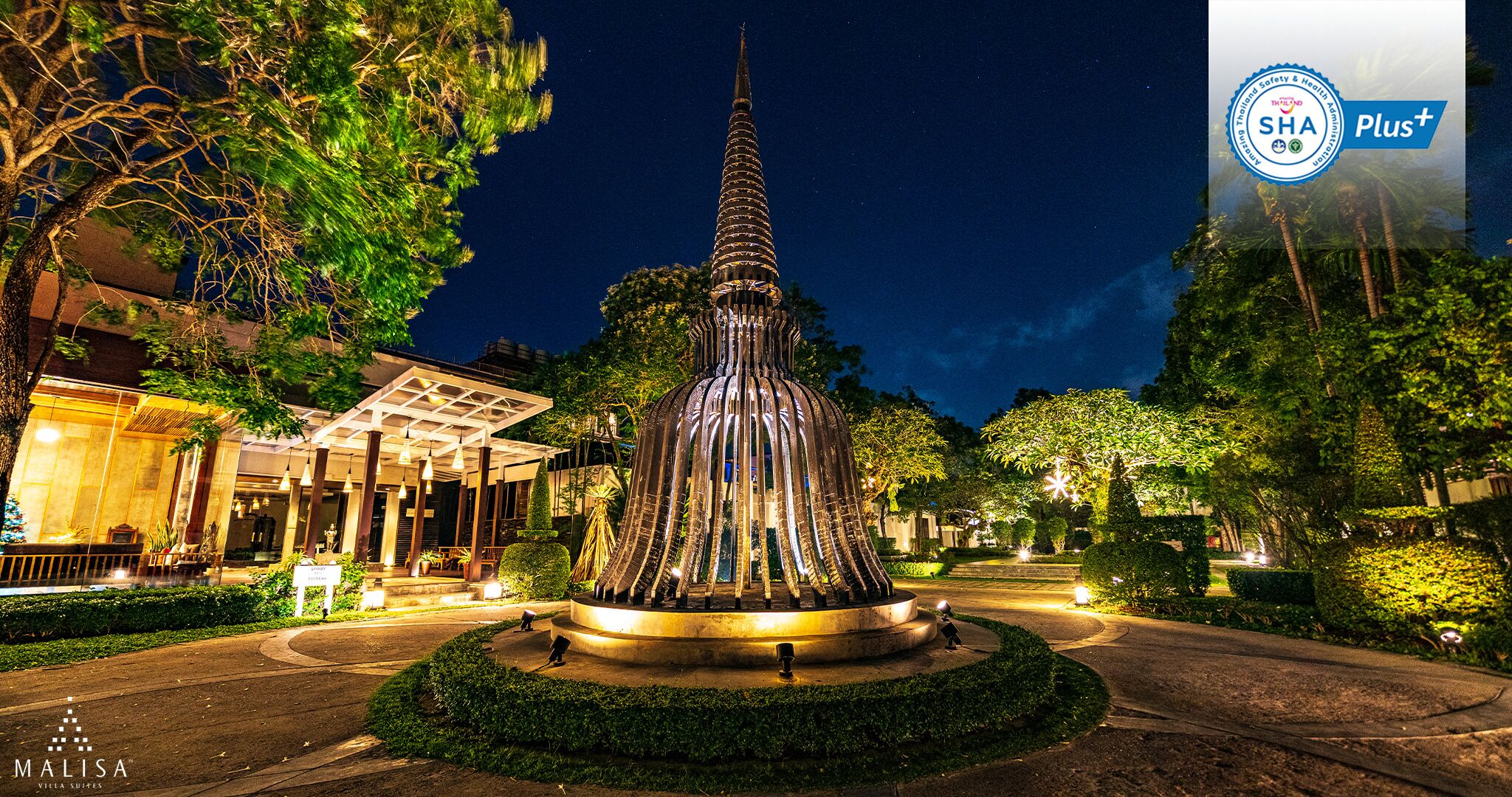 Fachada de la propiedad por la tarde o noche