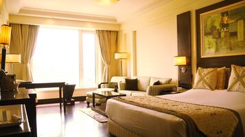 Minibar, in-room safe, desk, free WiFi