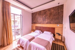 Minibar, in-room safe, iron/ironing board, WiFi