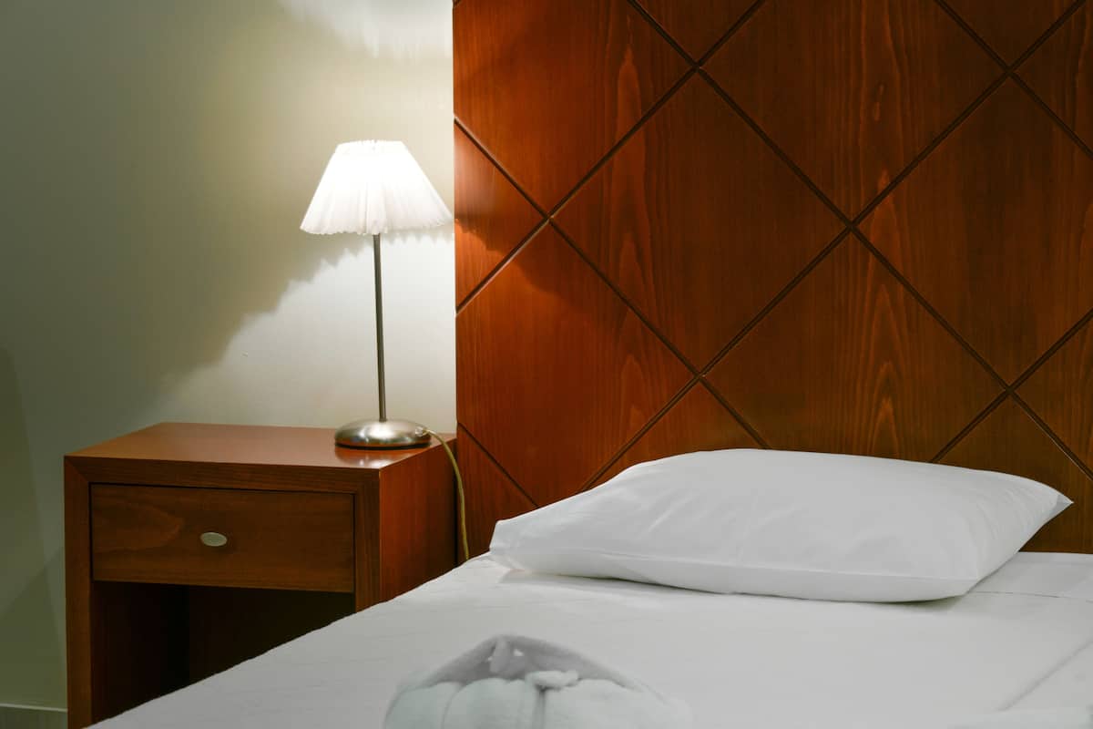 executive double room, sea view | 1 bedroom, minibar, in-room safe, desk