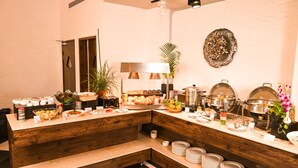 Daily continental breakfast for a fee - Otium Resort By The Oterra, Goa (Alto de Porvorim)