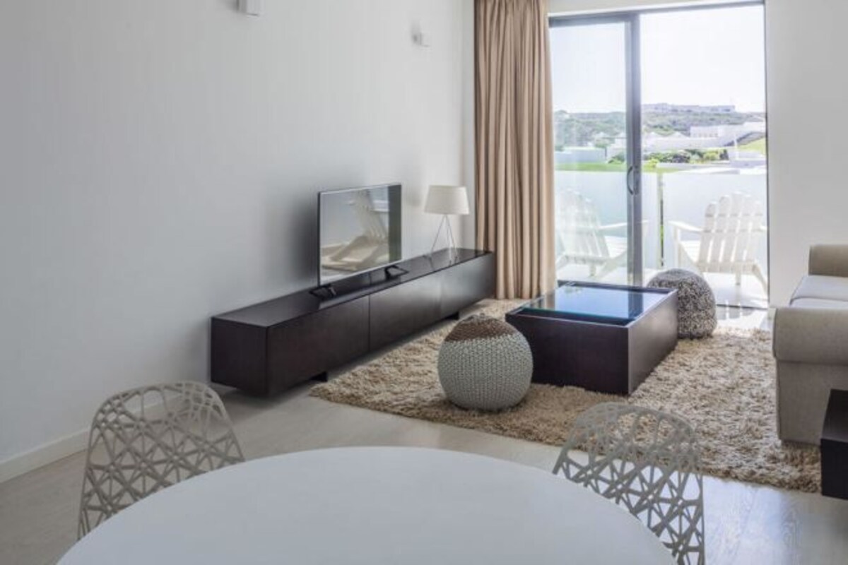 Memmo One Bedroom Suite with Garden View