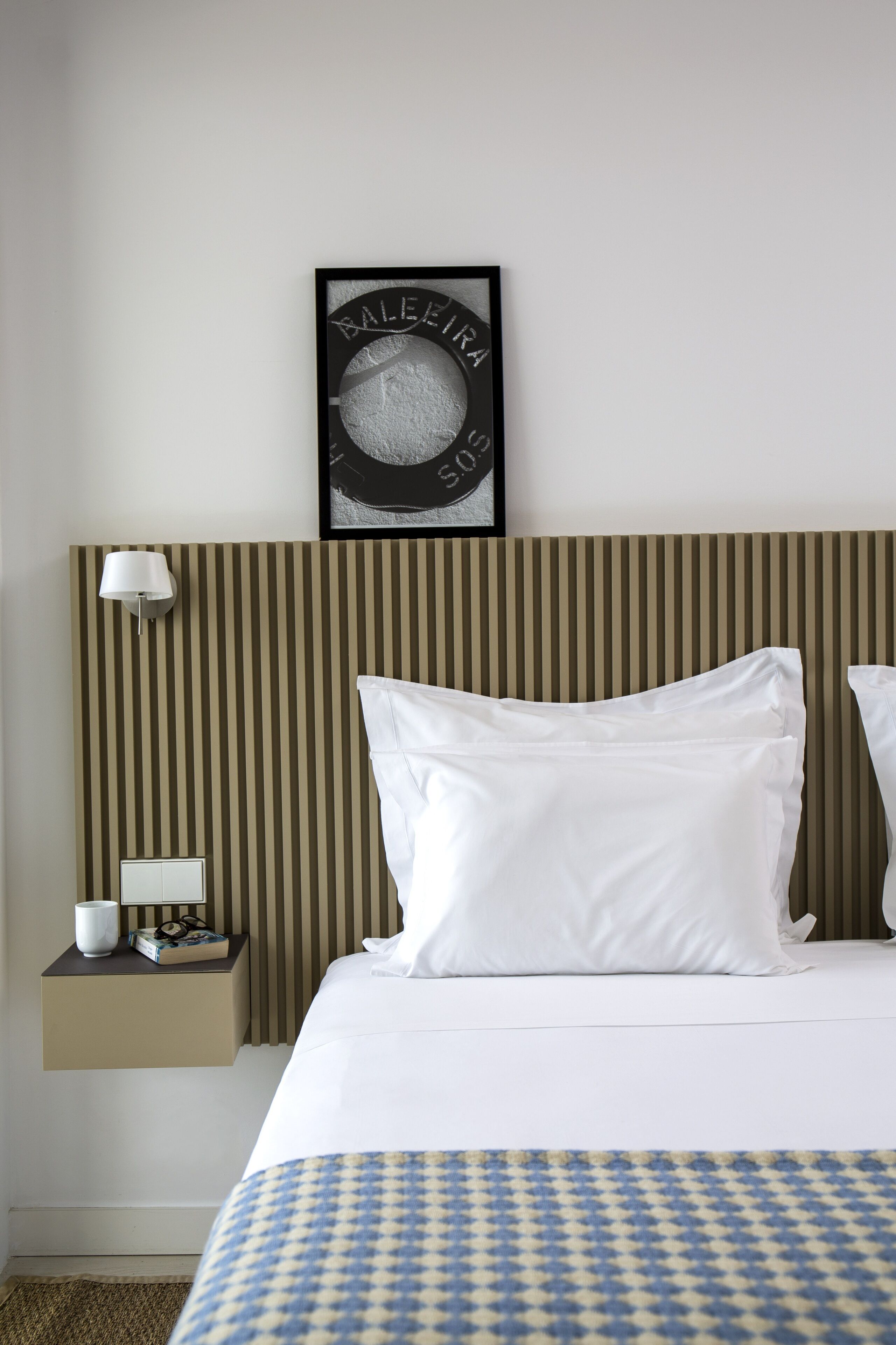 Sábanas de algodón egipcio, ropa de cama de alta calidad y minibar 