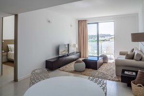 Studiosviitti, näköala puutarhaan | Näkymä huoneesta