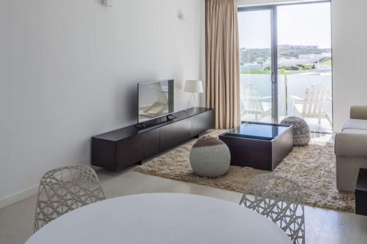 Memmo One Bedroom Suite with Garden View