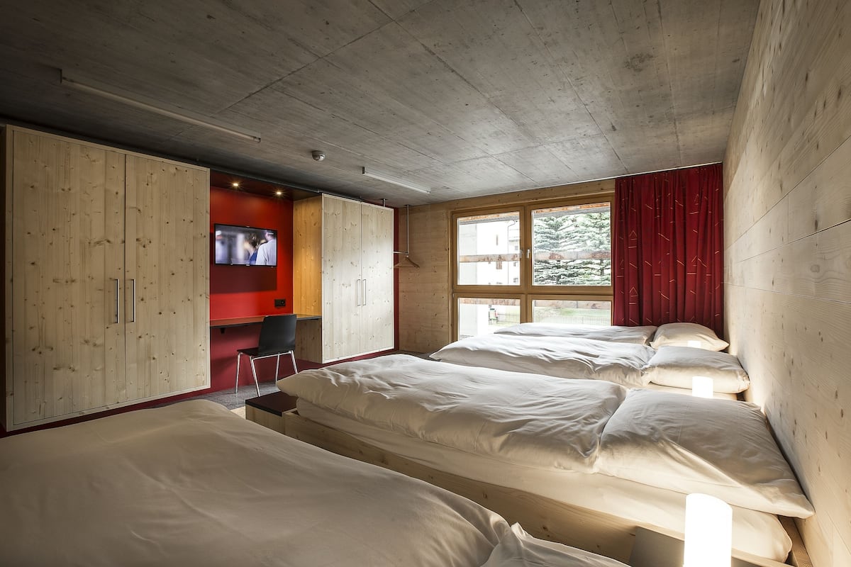 Quadruple Room, Shared Bathroom | Down duvets, desk, free WiFi