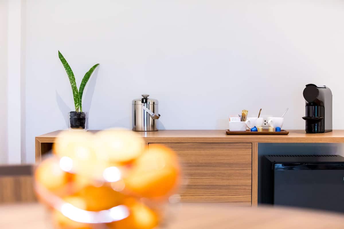 Family Room, 1 King Bed, Terrace (Garden) | Room amenity