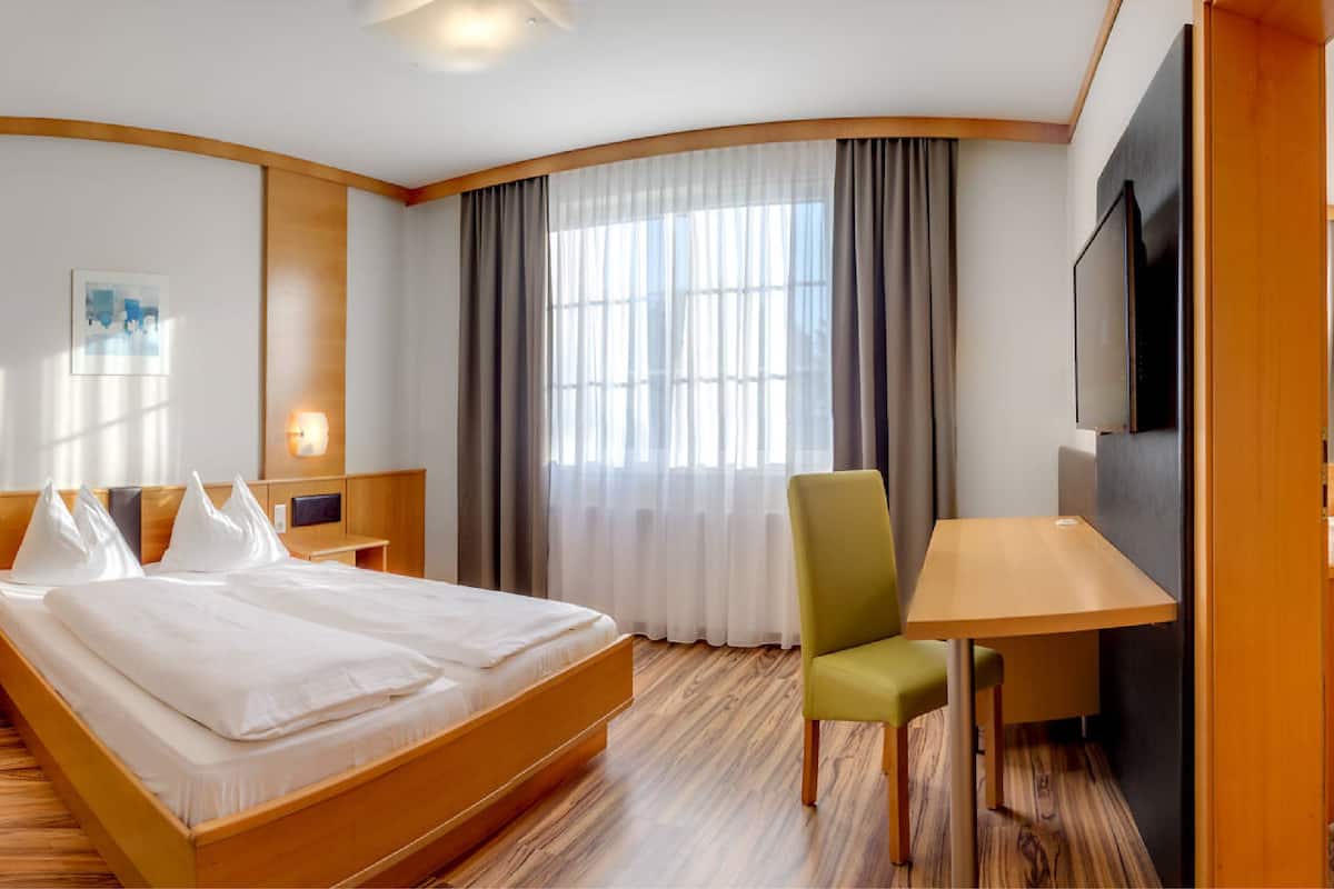 in-room safe, desk, blackout curtains, free wifi