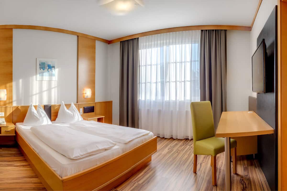 In-room safe, desk, blackout curtains, free WiFi