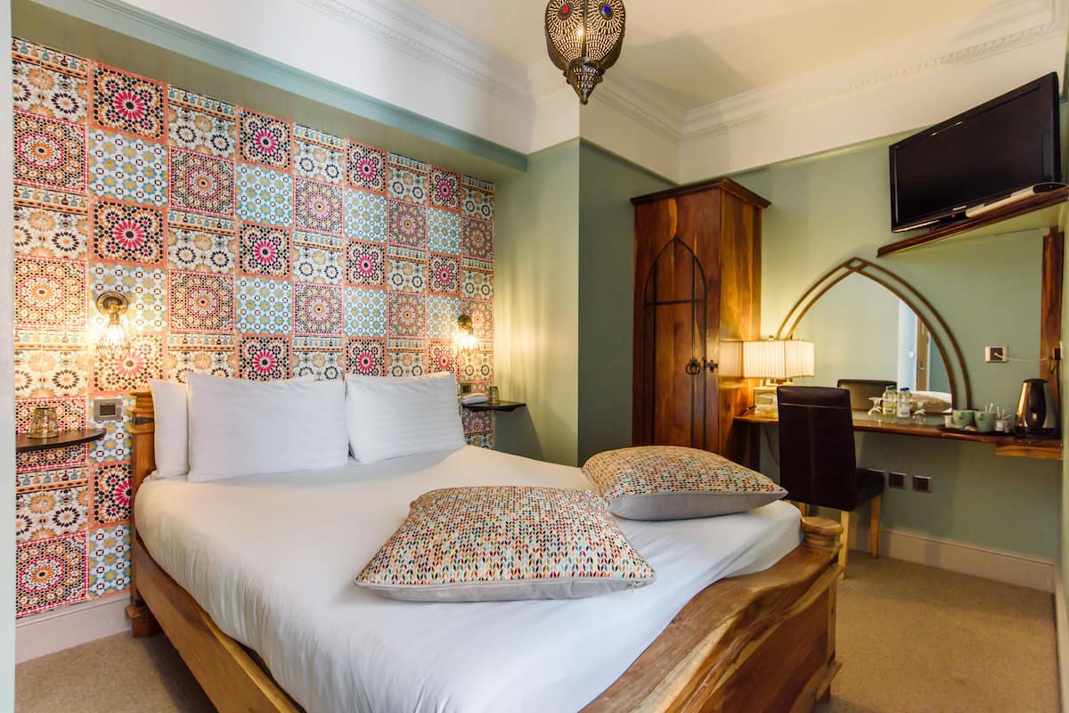 Deluxe Double Room, 1 King Bed (Room 3) | Premium bedding, in-room safe, desk, soundproofing