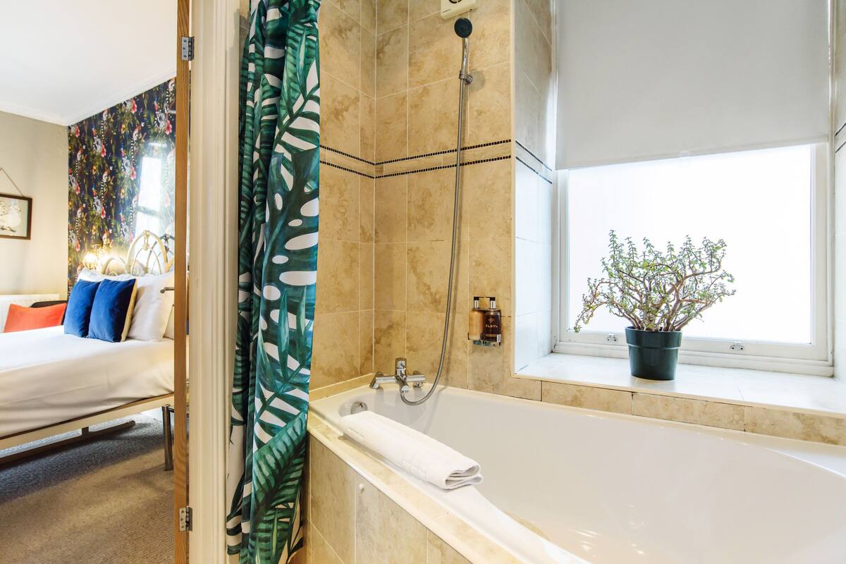 Deluxe Double Room, Terrace (Room 6) | Premium bedding, in-room safe, desk, soundproofing