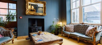 Jolyon's Boutique Hotel