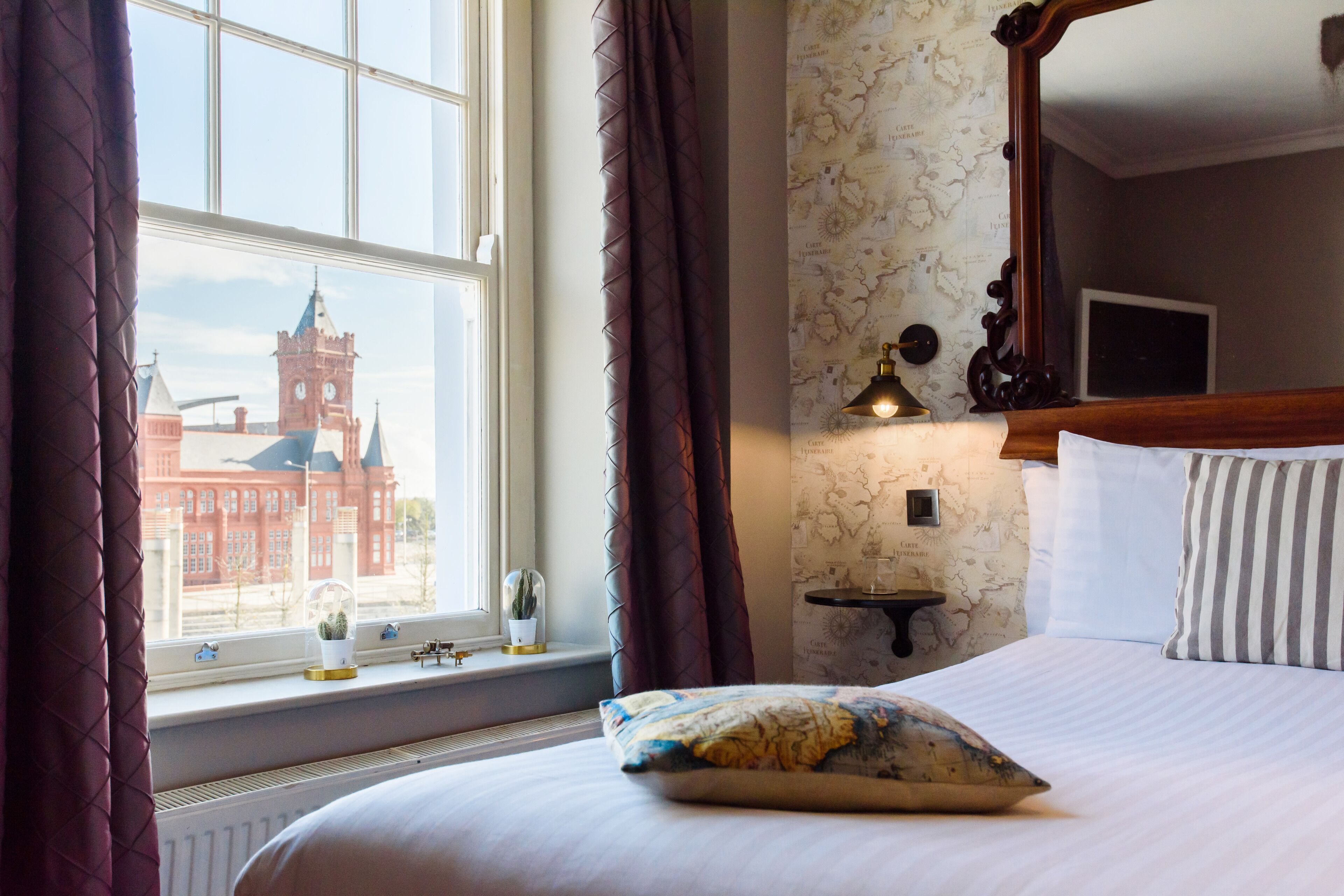 deluxe double or twin room (room 5) | premium bedding, in-room safe, desk, soundproofing