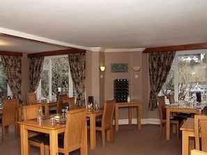 Breakfast, lunch, dinner served; local cuisine, garden views