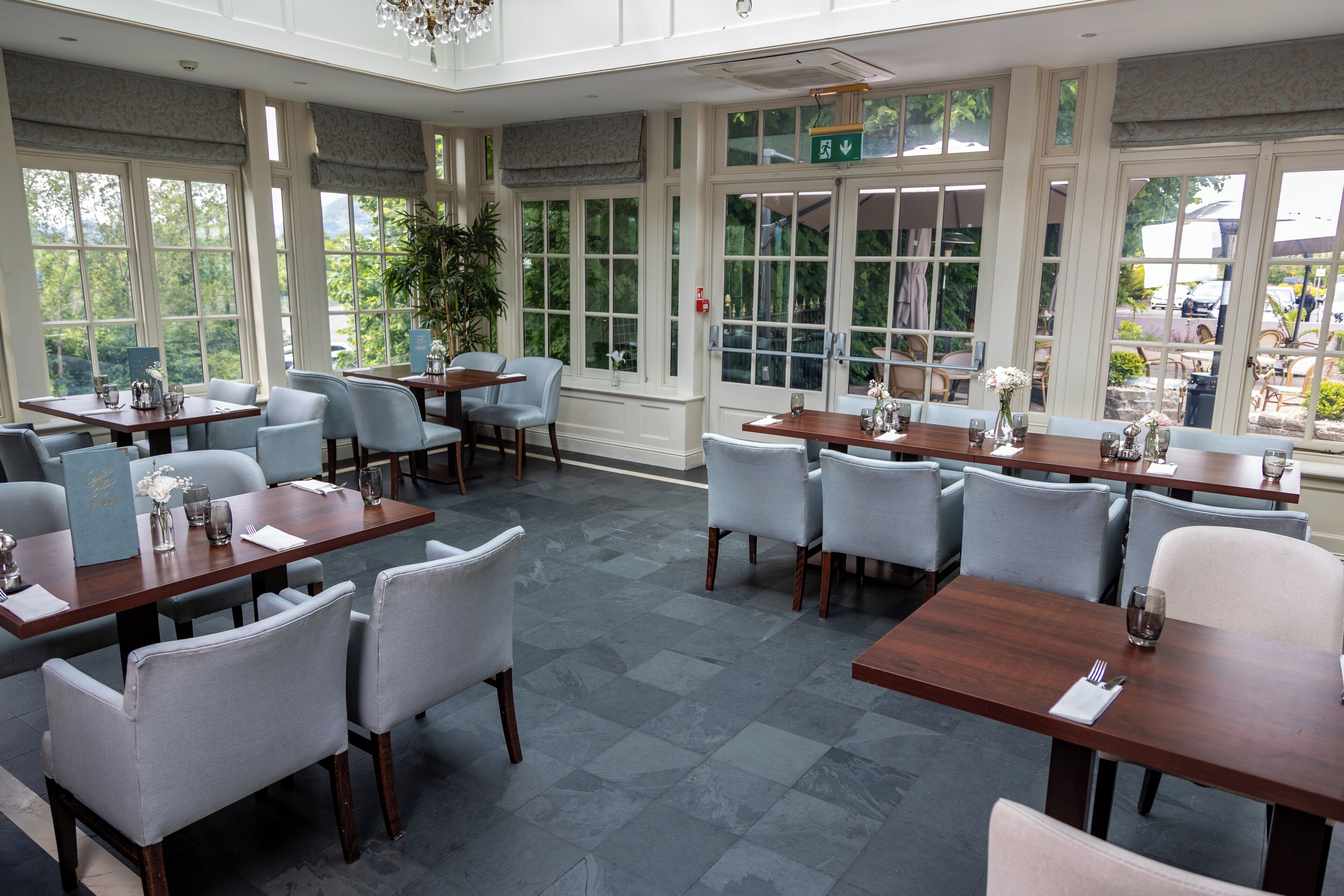 breakfast and dinner served