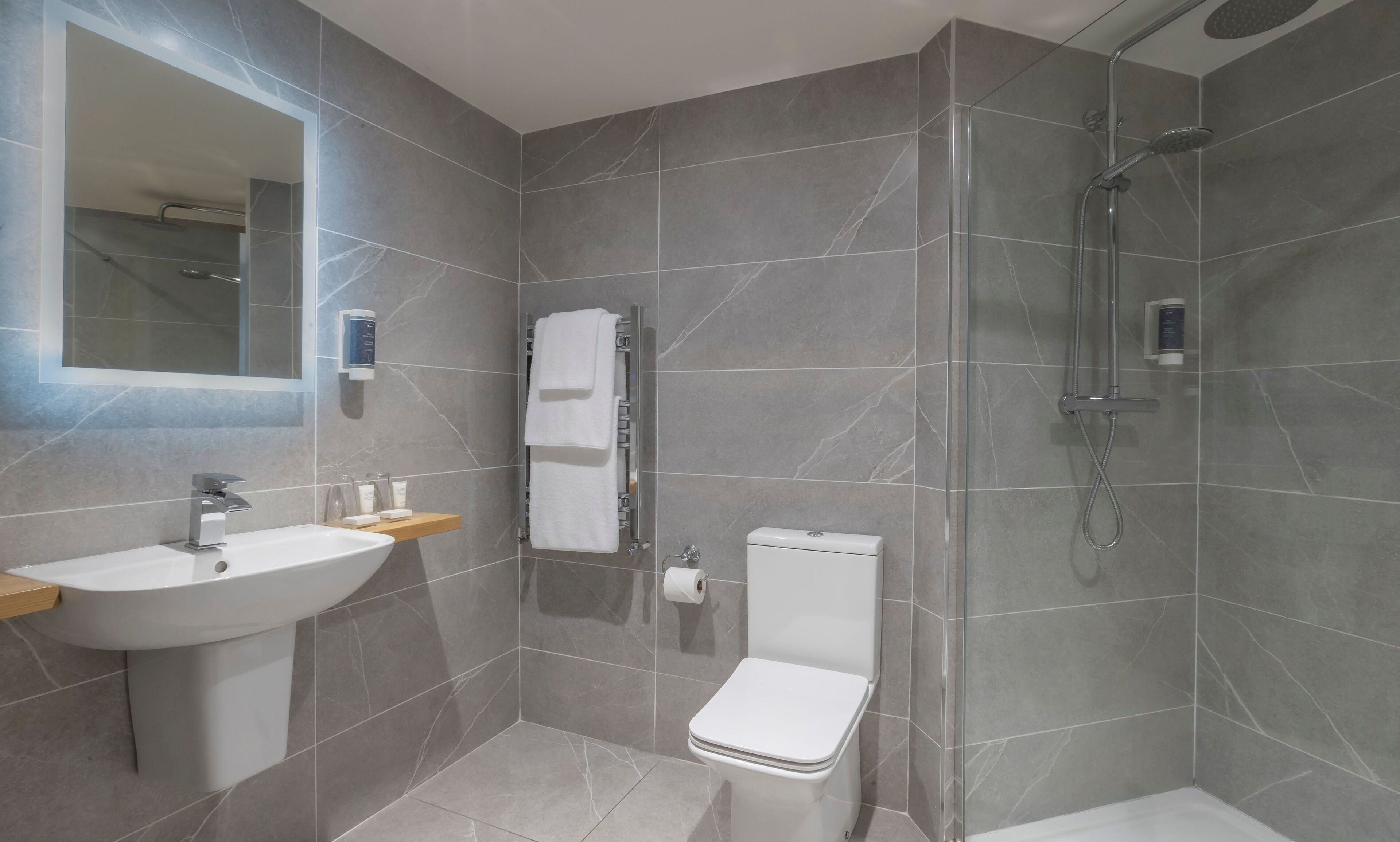 1 bedroom, premium bedding, in-room safe, desk