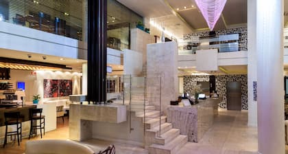 Colosseum Hotel